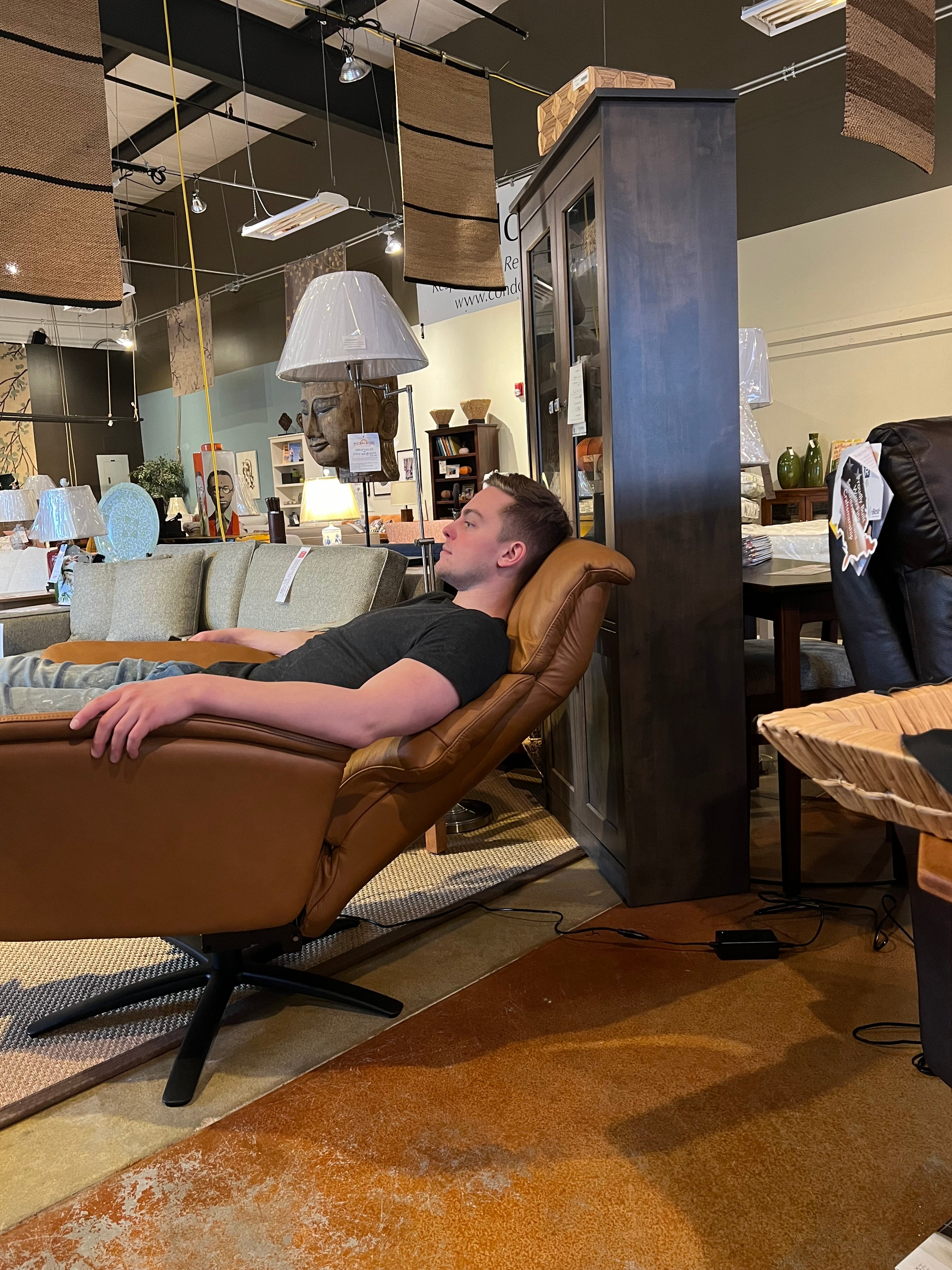 Hjort Knudsen Recliner 8051 - Best in Portland, Maine! – Endicott