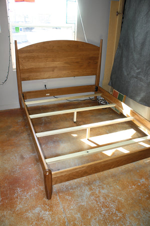 Amish made Kenton Arched Headboard Bed in Cherry or Maple showing four dovetailed lateral supports on Queen
